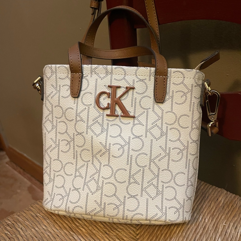 Off white small bag